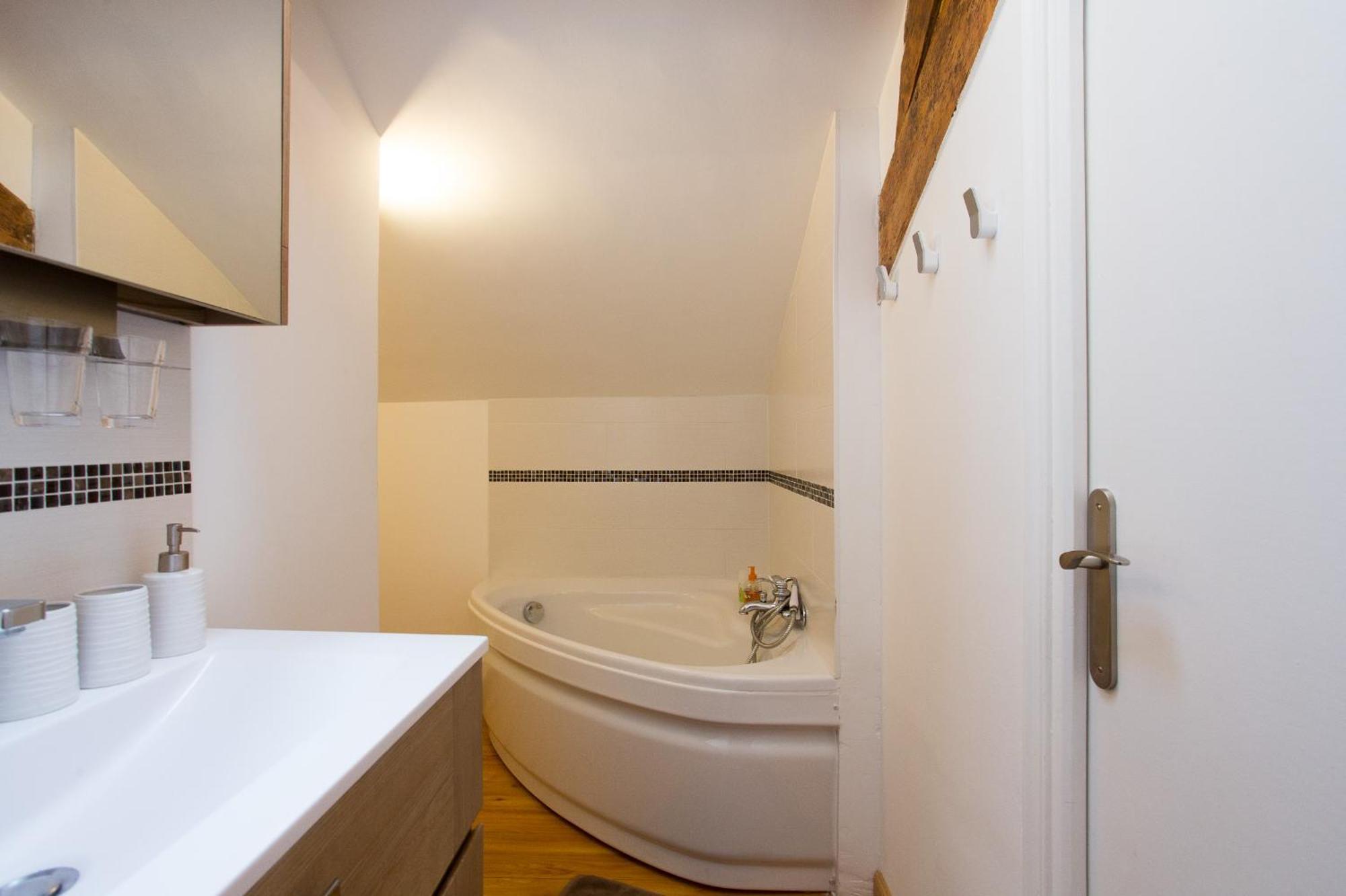 Lb Vacation Rentals I Big Loft 107M2, 10Min Walk To Palais Des Festivals Cannes Exteriér fotografie